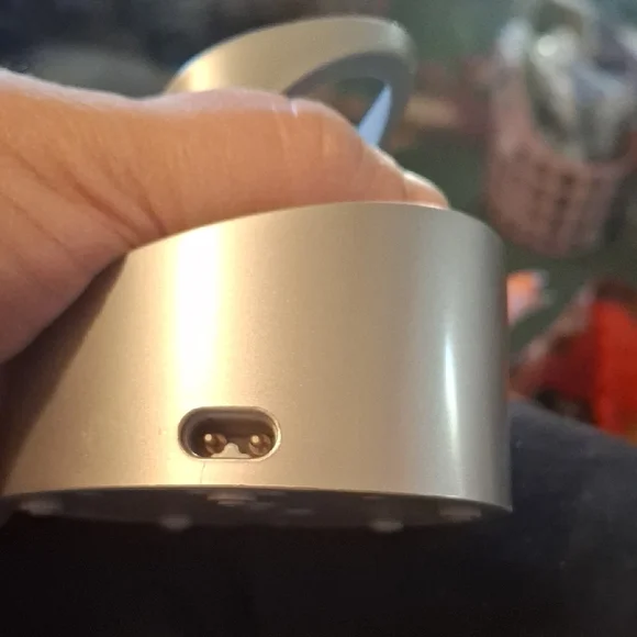 Philips Norelco Metallic Silver Shaving Stand - Picture 2 of 7